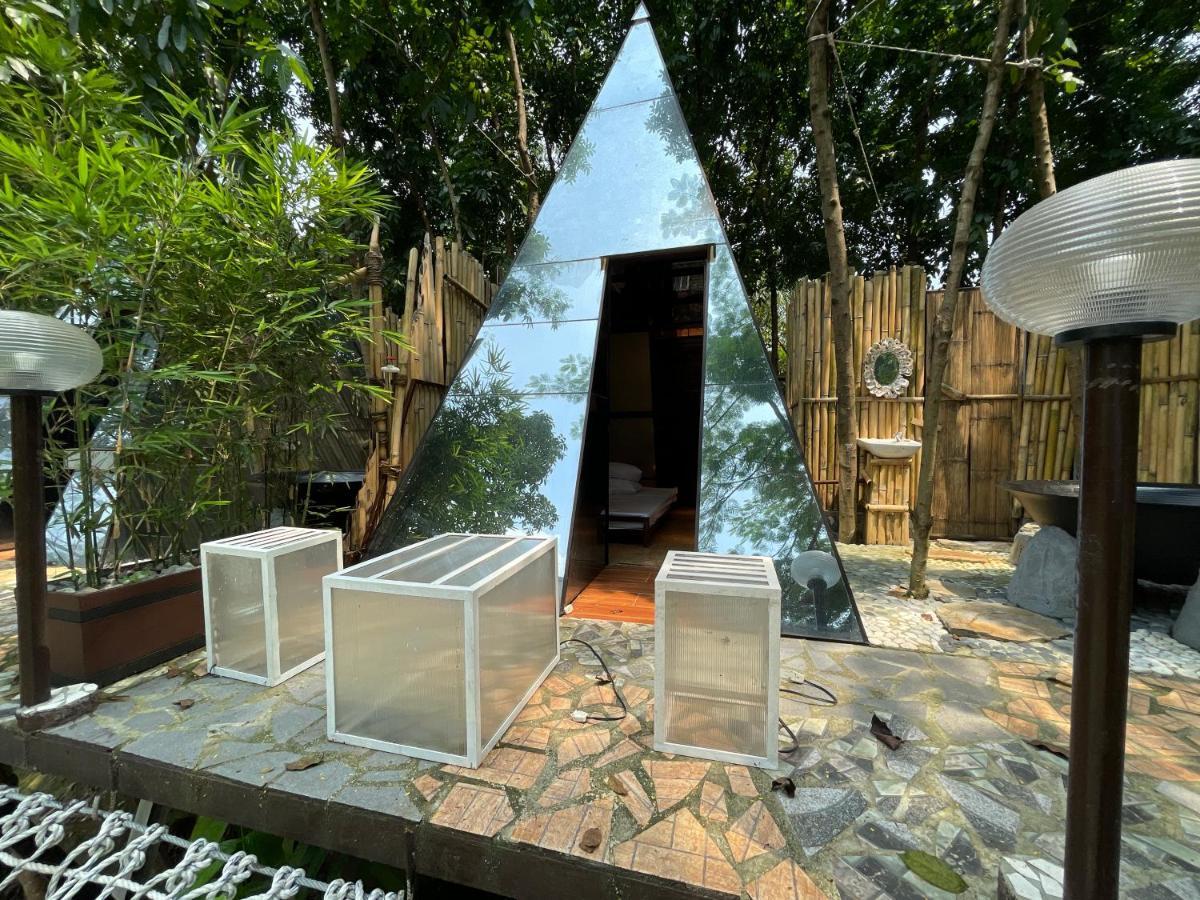 Floating Sanctuary Resort Powered By Cocotel Bulacan Exteriör bild