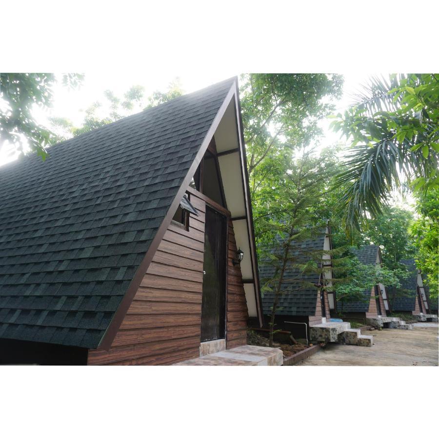 Floating Sanctuary Resort Powered By Cocotel Bulacan Exteriör bild