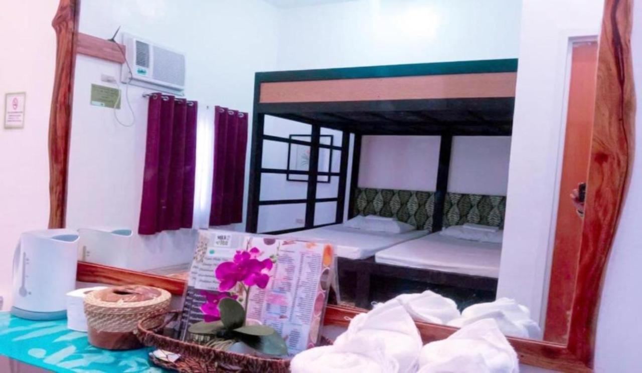Floating Sanctuary Resort Powered By Cocotel Bulacan Exteriör bild